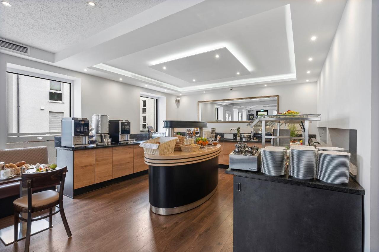 Hotel Adler FDH Extérieur photo