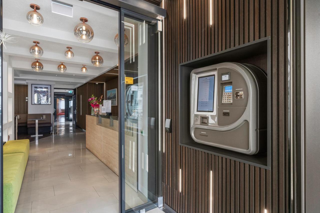 Hotel Adler FDH Extérieur photo