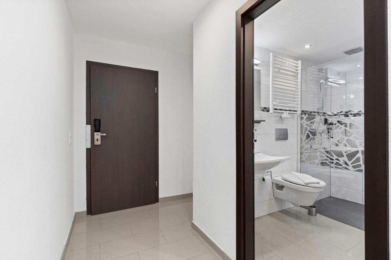 Hotel Adler FDH Extérieur photo