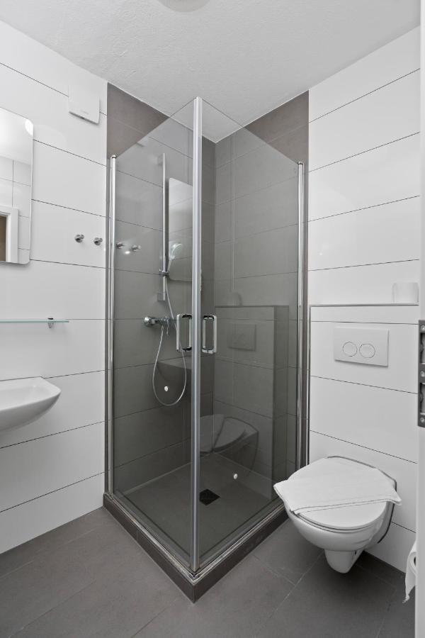 Hotel Adler FDH Extérieur photo