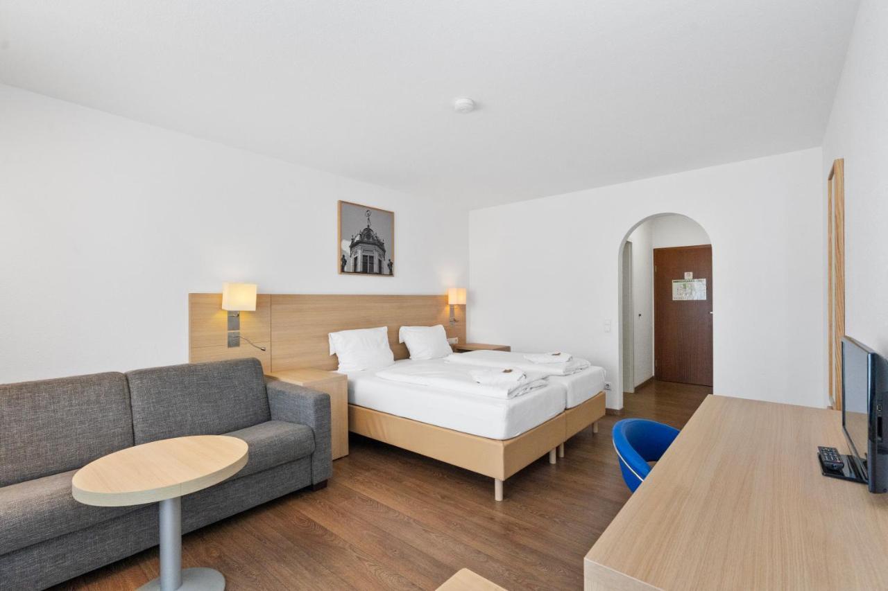 Hotel Adler FDH Extérieur photo