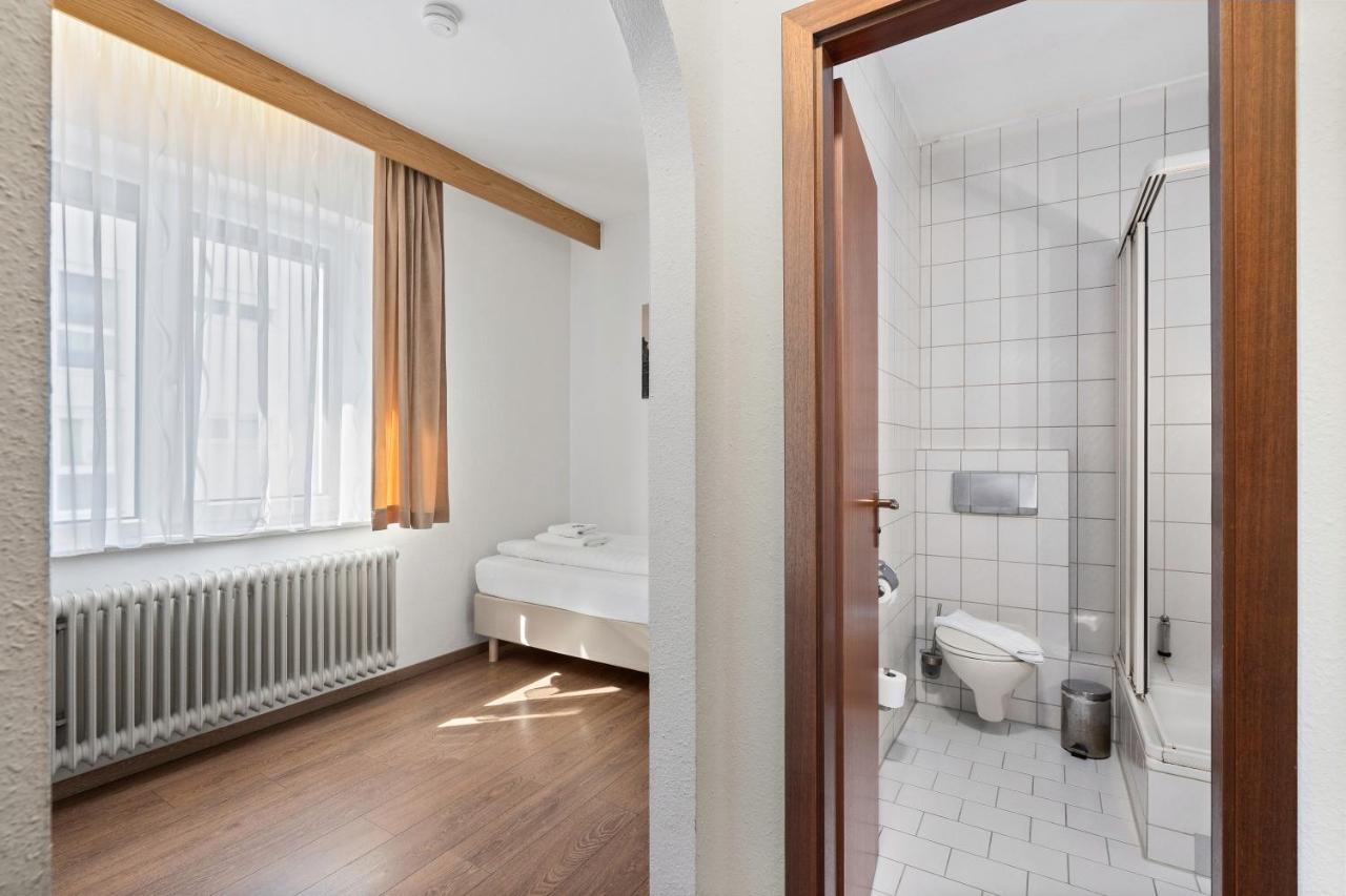 Hotel Adler FDH Extérieur photo